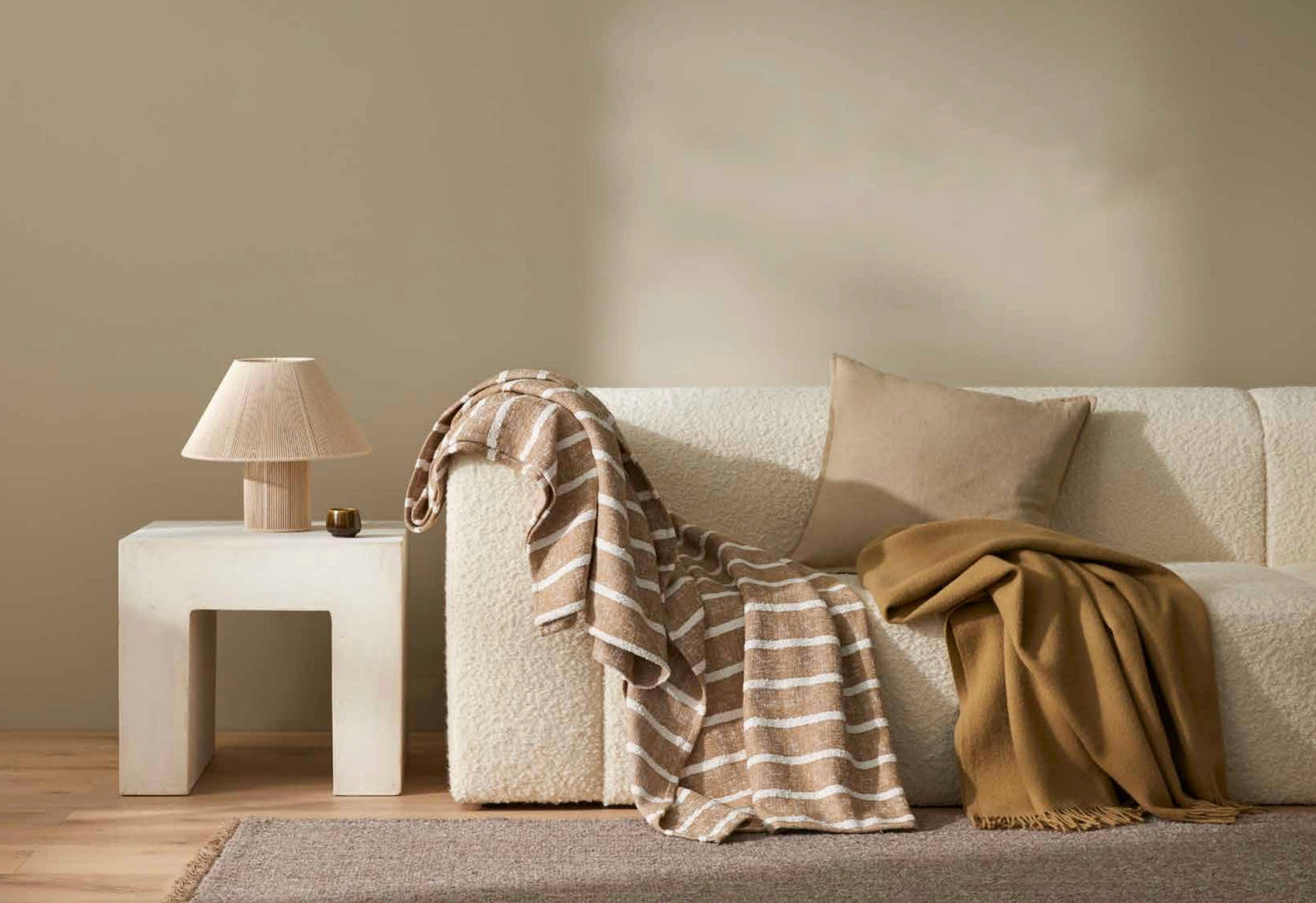 Throws & Rugs