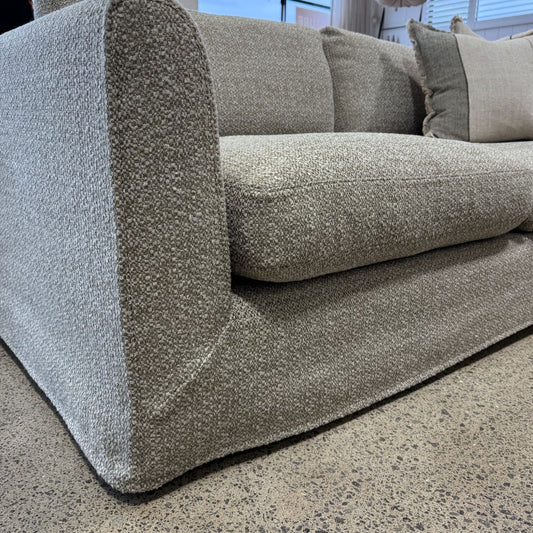 Miro 2.5 Sofa | Salina