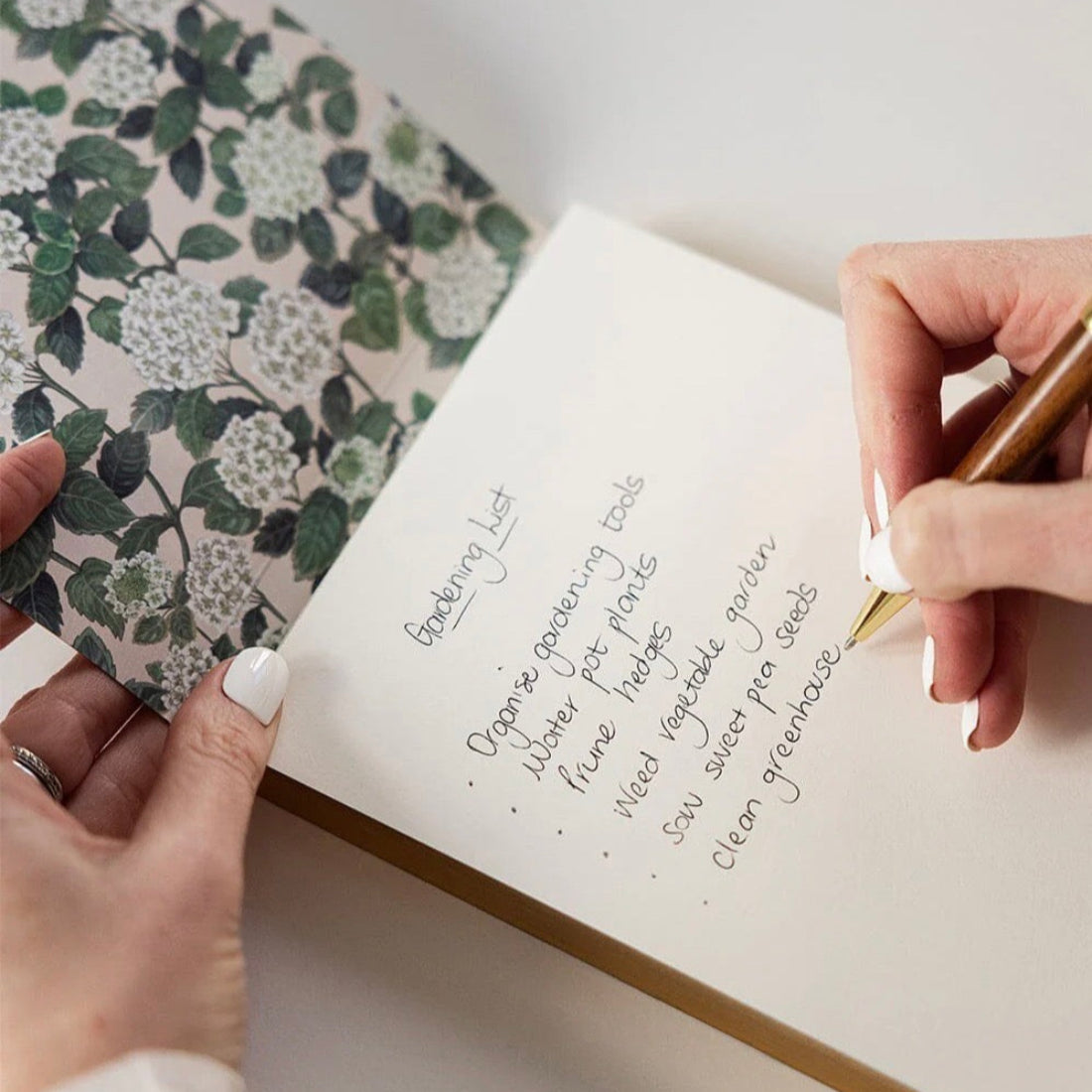 Desktop Notepad Jotter - Hydrangea