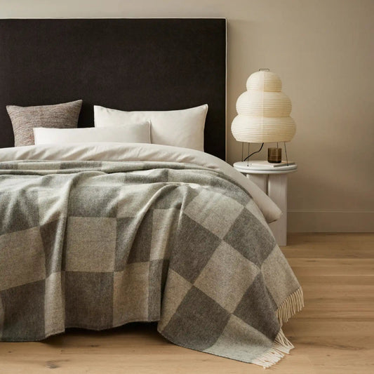 Lake Hayes Wool Throw | Ash
