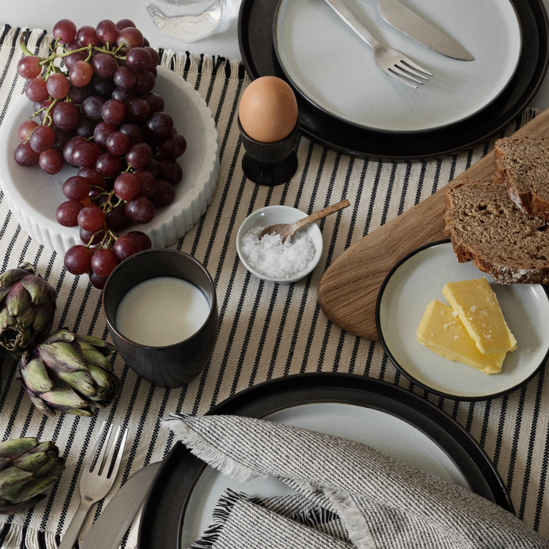 Elouise Table Runner | Off-White Black