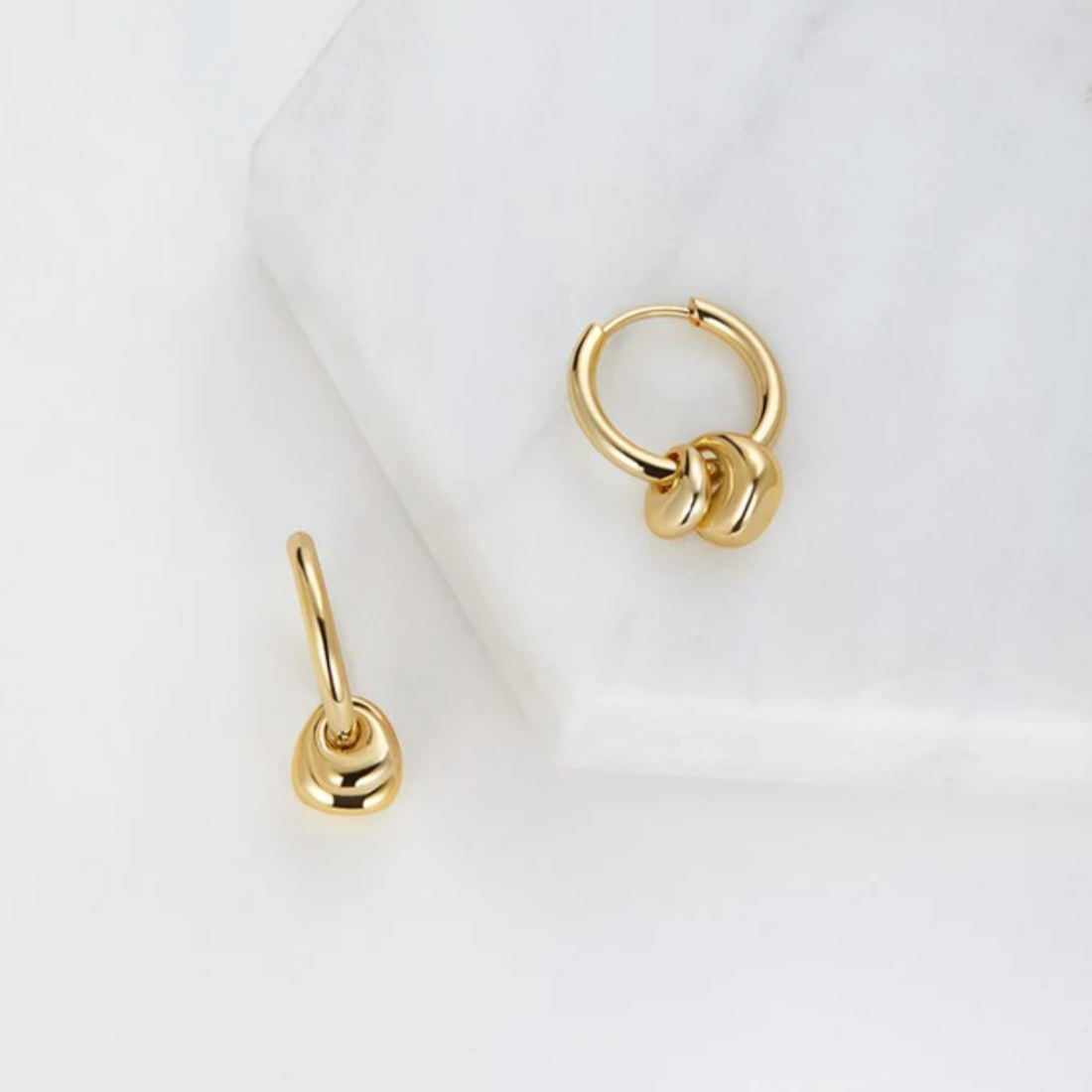 Sadie Large Hoop Earrings | Gold