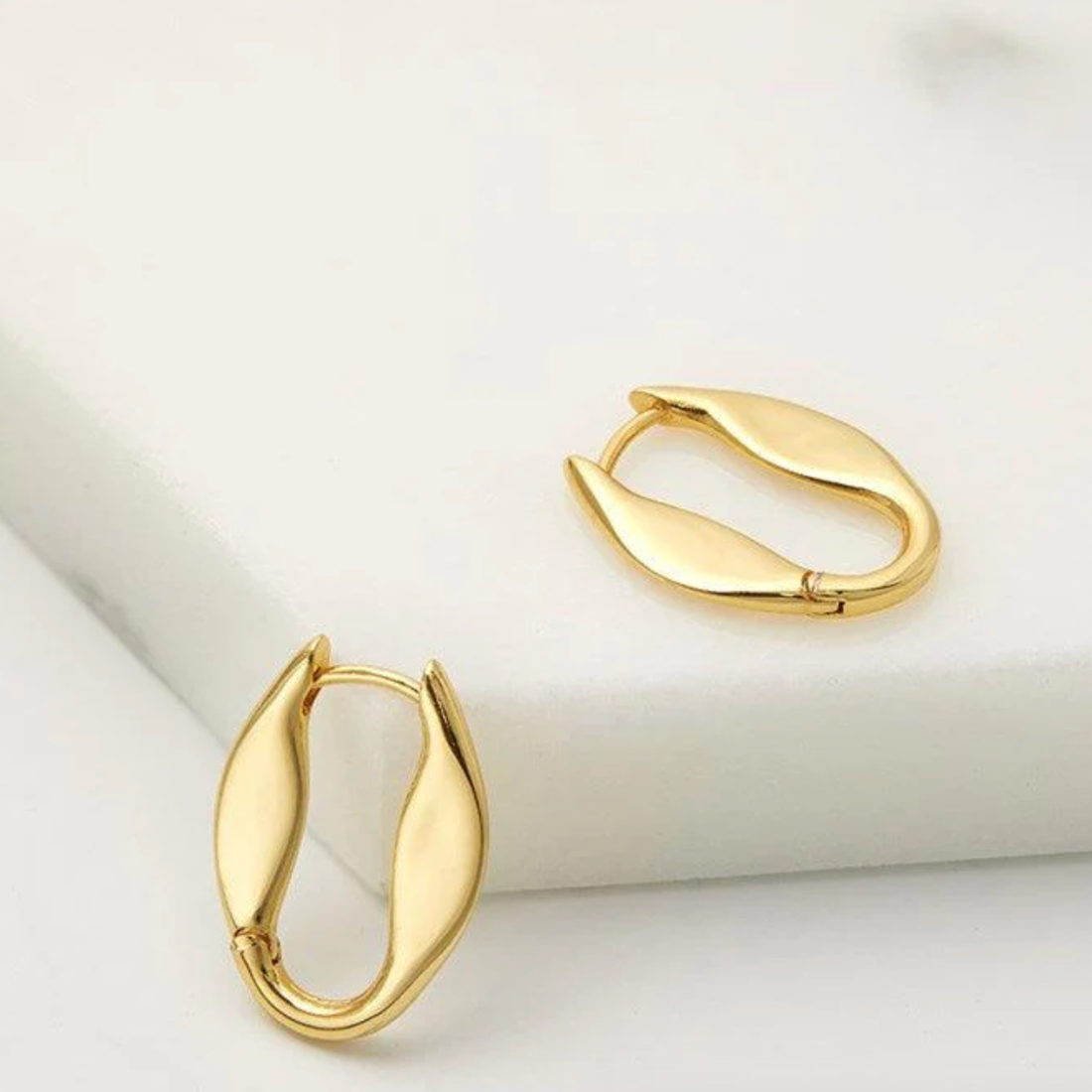 Rose Earrings | Gold