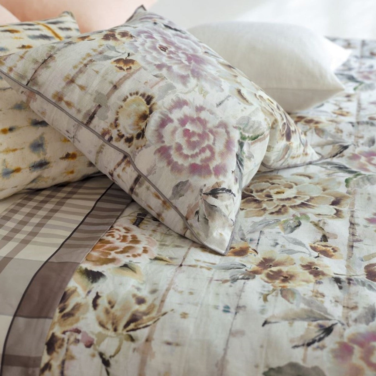 Kyoto Flower Cushion | Slate