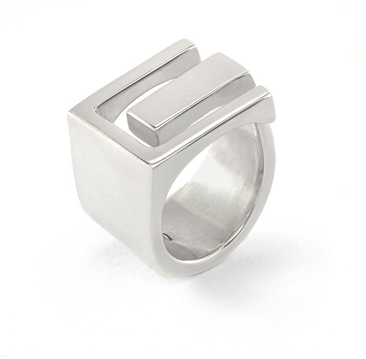 The Iconic Ring | Silver 7.5 (O)
