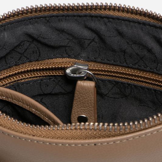 Cassie Clutch | Oak