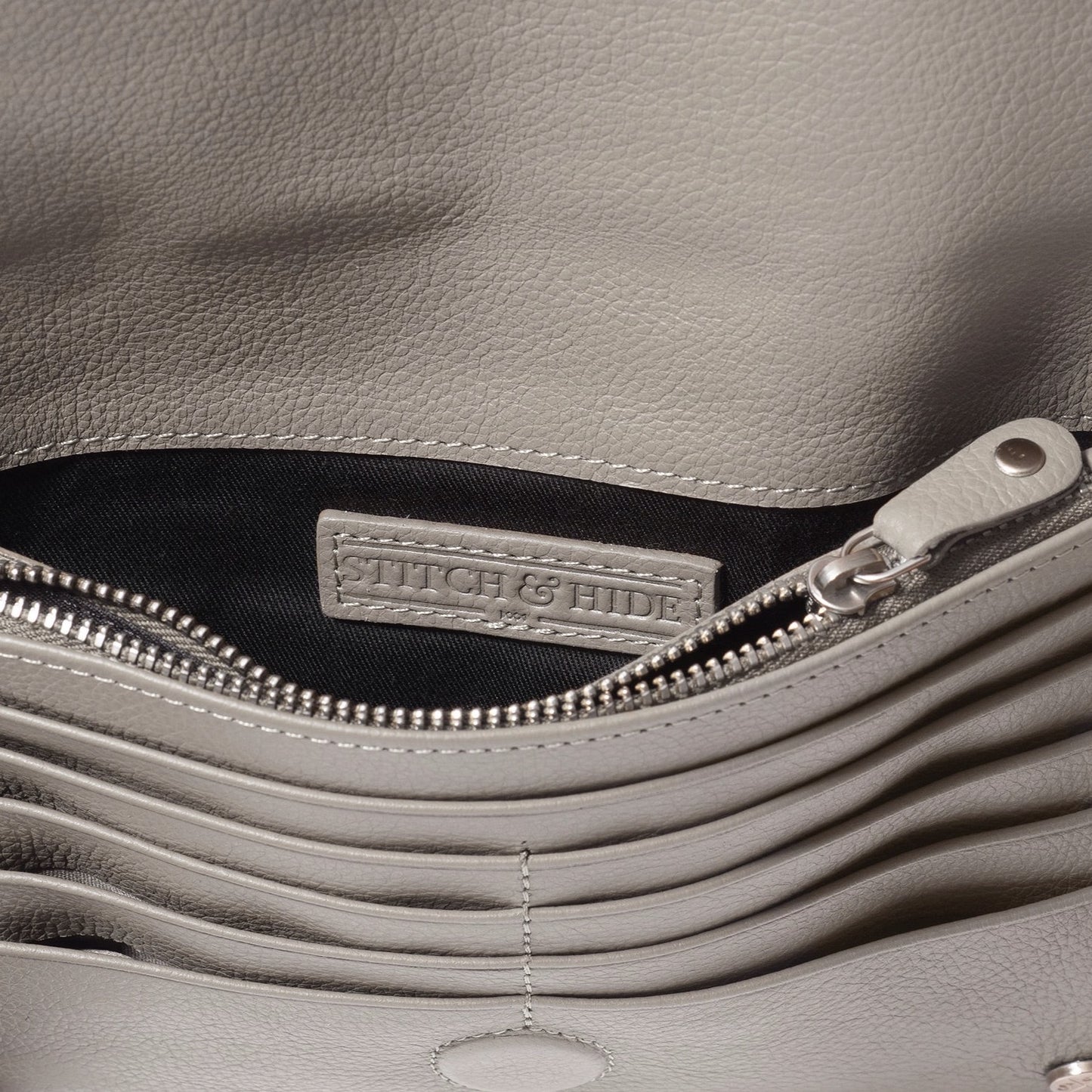 Darcy Wallet - Dove