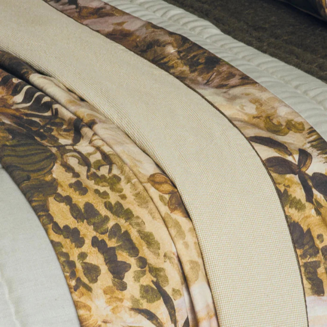 Floresta Throw | Lark