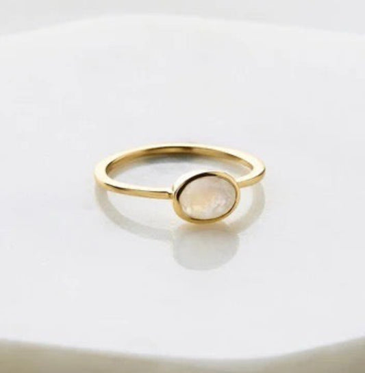 Elly Ring - Moonstone 7
