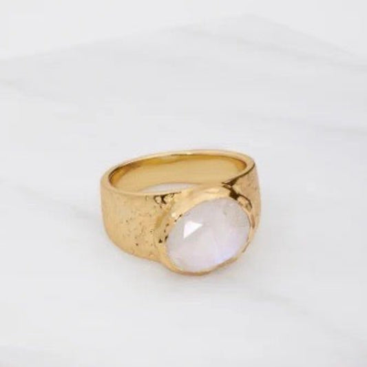 Daniella Moonstone Ring - Gold 9
