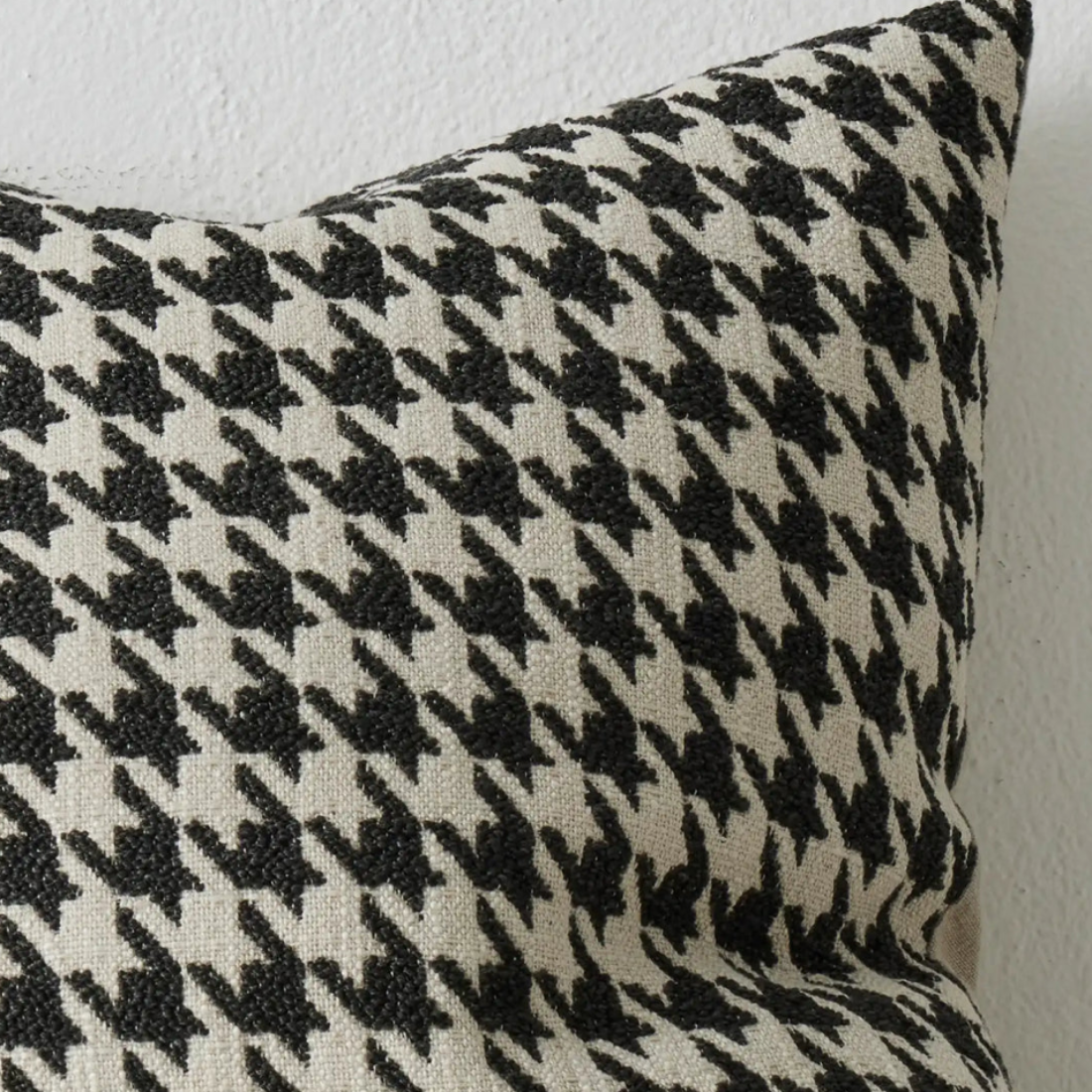 Giovanni Cushion | Midnight