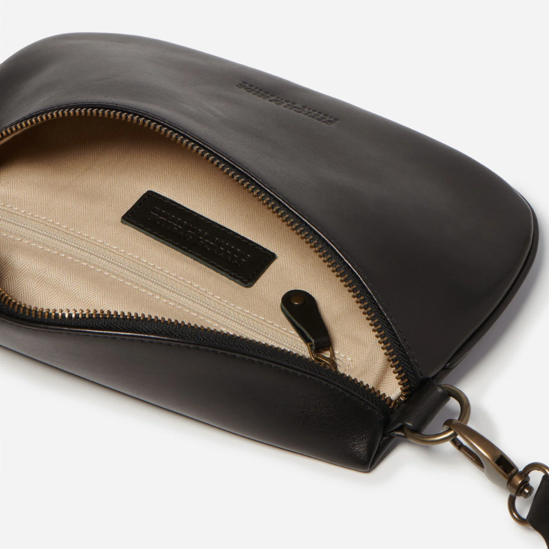 Murphy Classic Sling Bag | Black