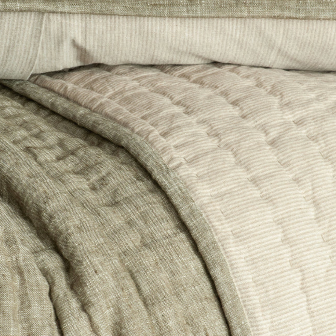 Misaka Queen Bedspread | Light Moss