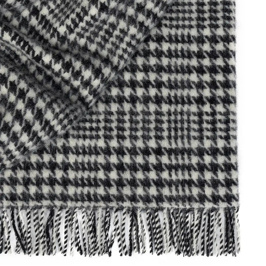 Helmsdale Throw | Midnight